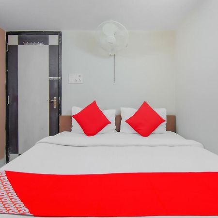 Hotel O Lindsay Inn Guest House Bara Bazar Exterior foto