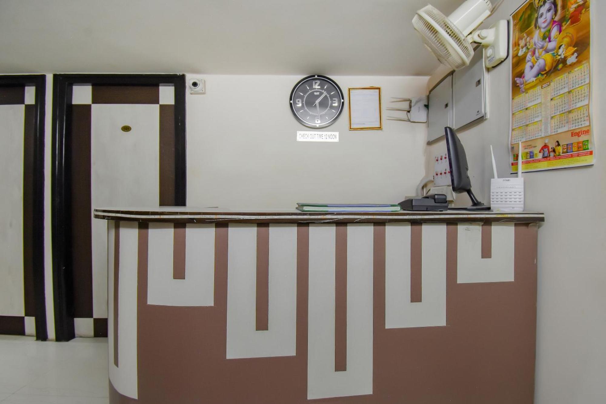 Hotel O Lindsay Inn Guest House Bara Bazar Exterior foto