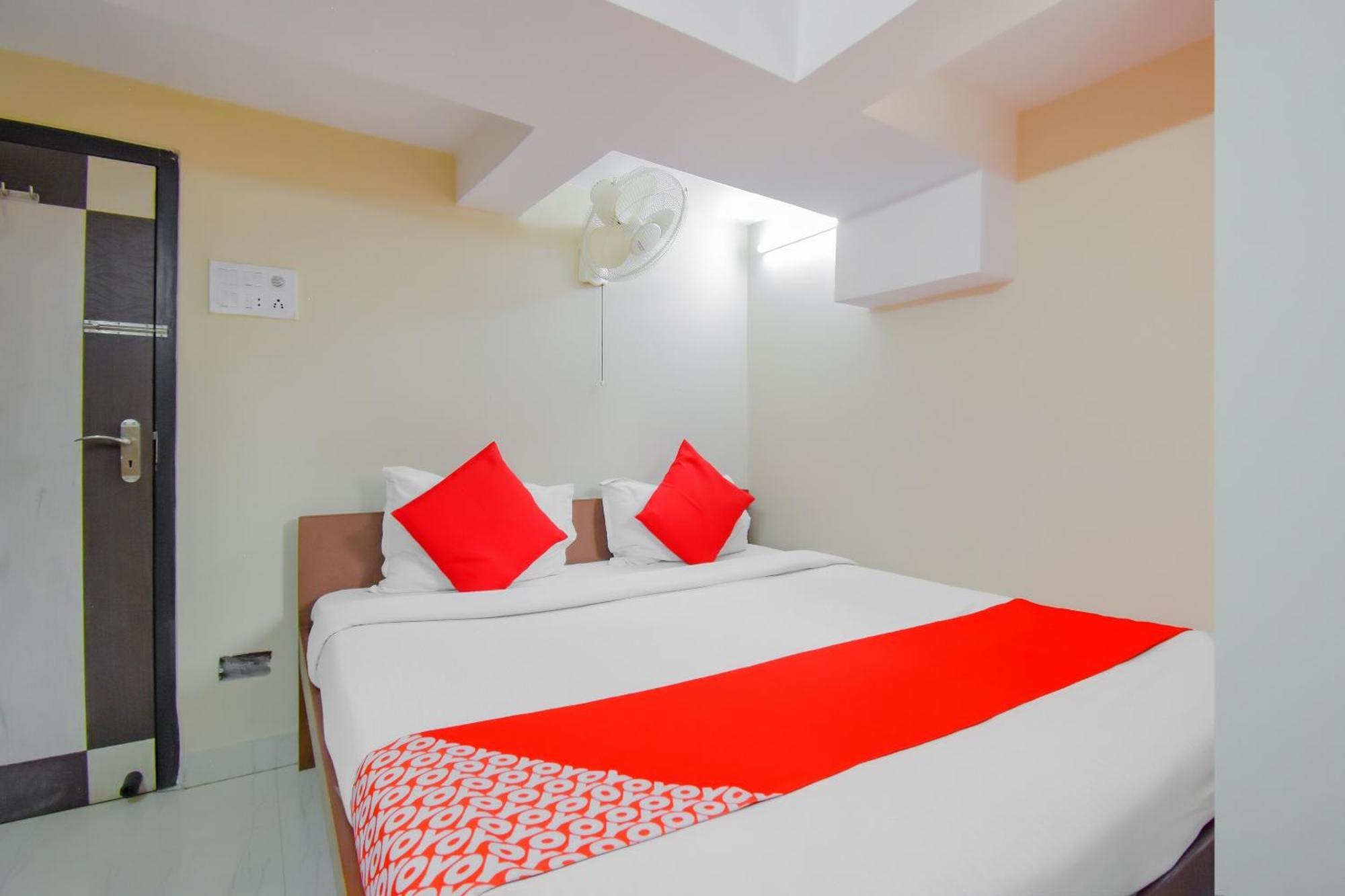 Hotel O Lindsay Inn Guest House Bara Bazar Exterior foto