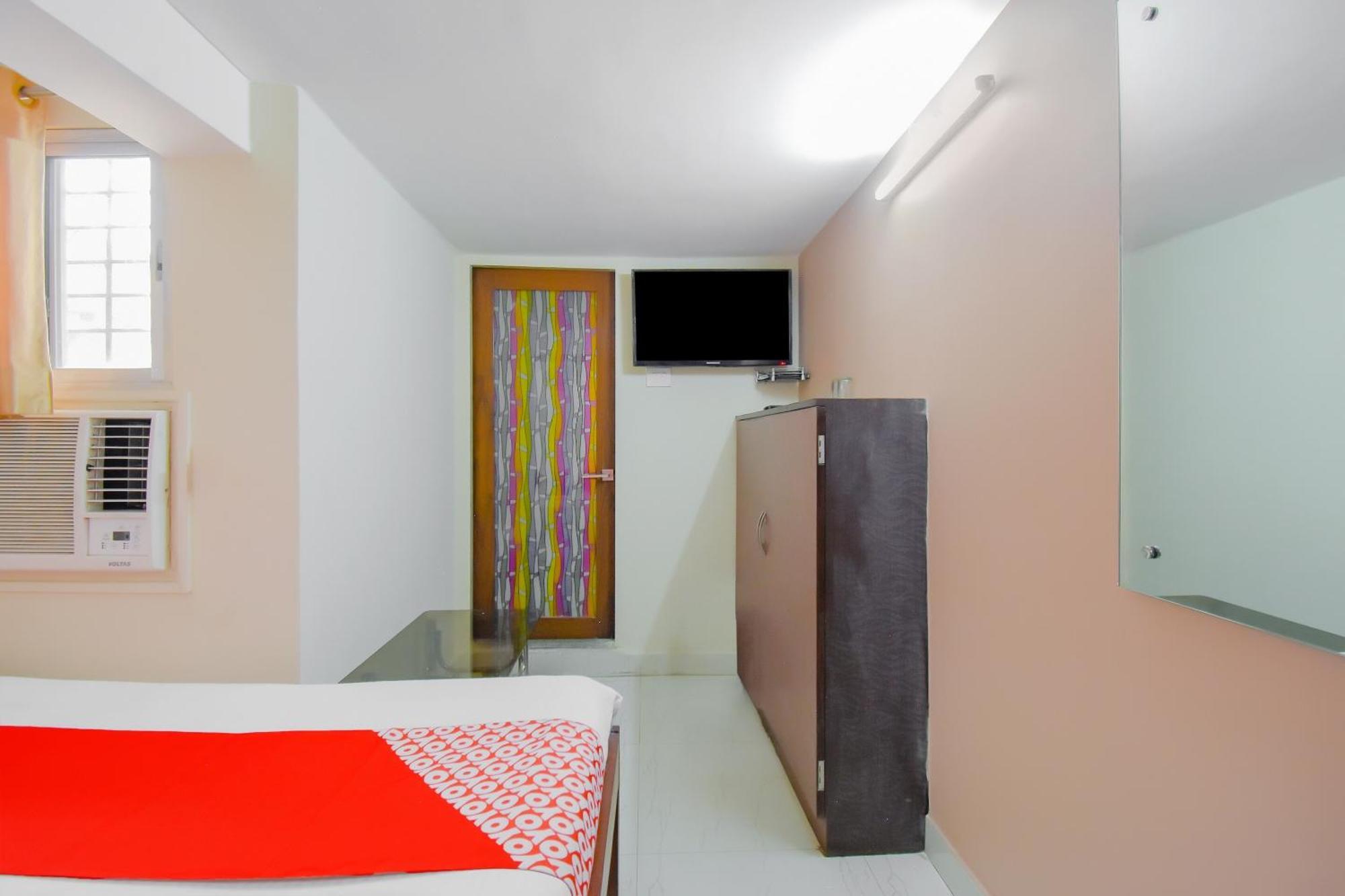 Hotel O Lindsay Inn Guest House Bara Bazar Exterior foto